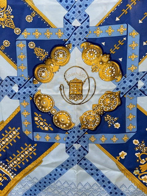 Hermès Scarf, "Brins d'Or"