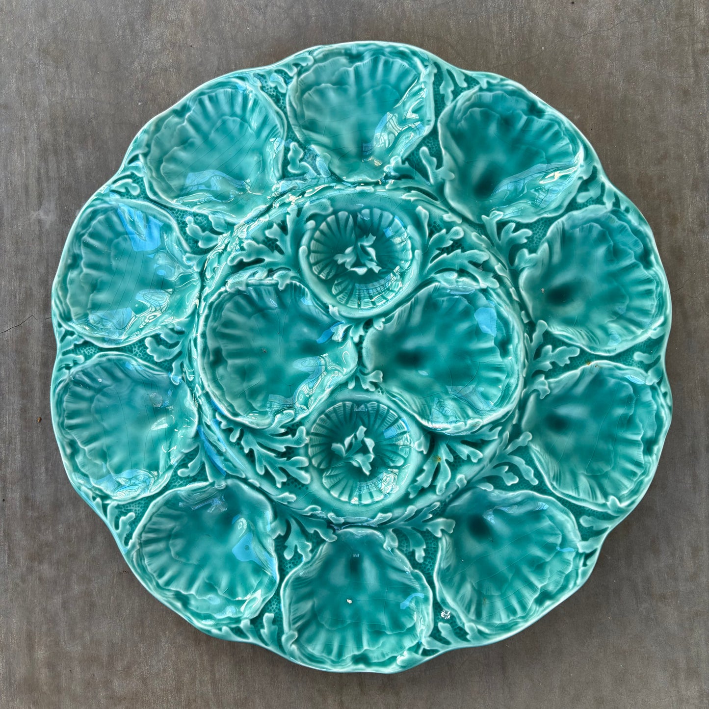 Large Gien Oyster Plate